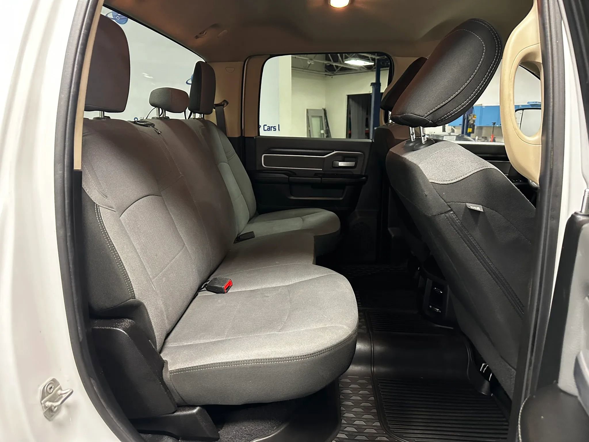 Used 2019 RAM 3500 Big Horn AWD/4WD image 19