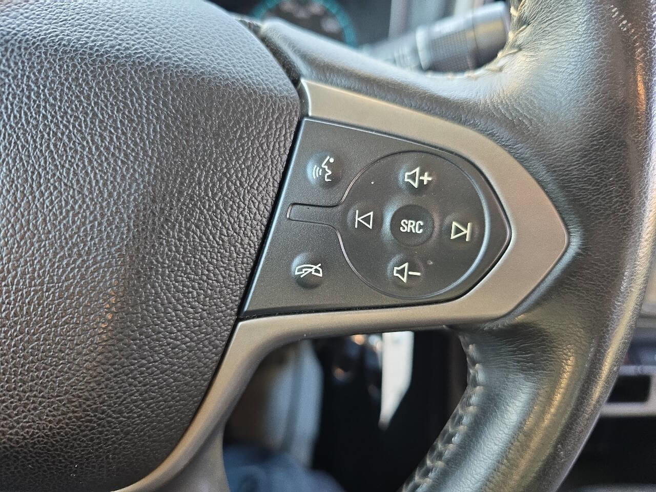 Used 2015 Chevrolet Colorado Z71 image 30