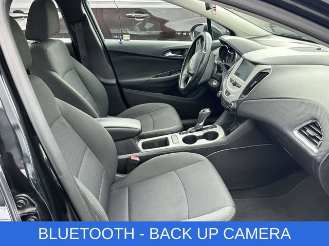 Used 2017 Chevrolet Cruze LS FWD image 2