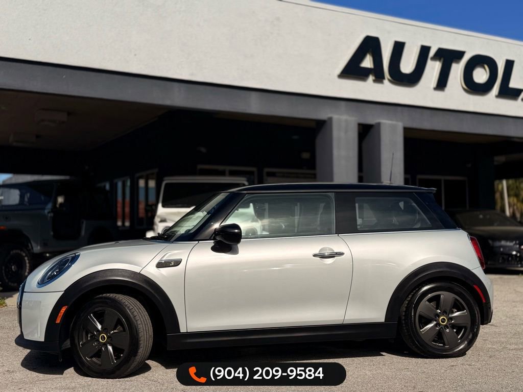 Used 2022 MINI Cooper SE image 4