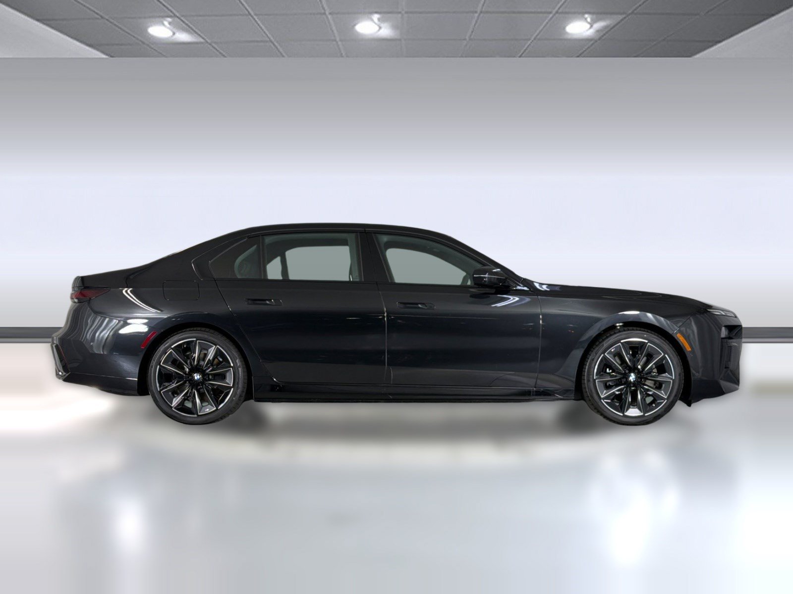Used 2026 BMW i7 xDrive60 w/ M Sport Package RWD image 8