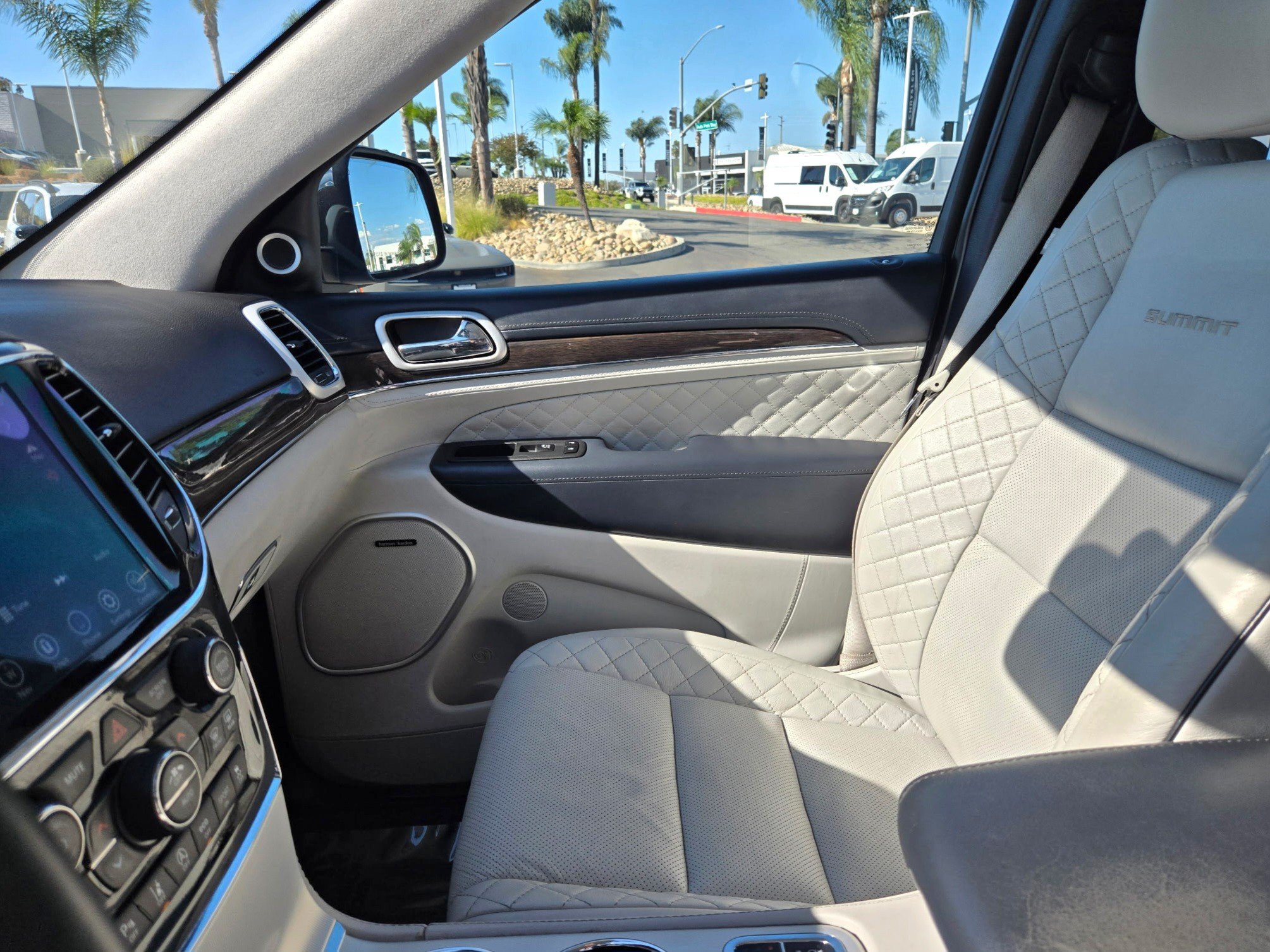 Certified 2021 Jeep Grand Cherokee Summit AWD/4WD image 10