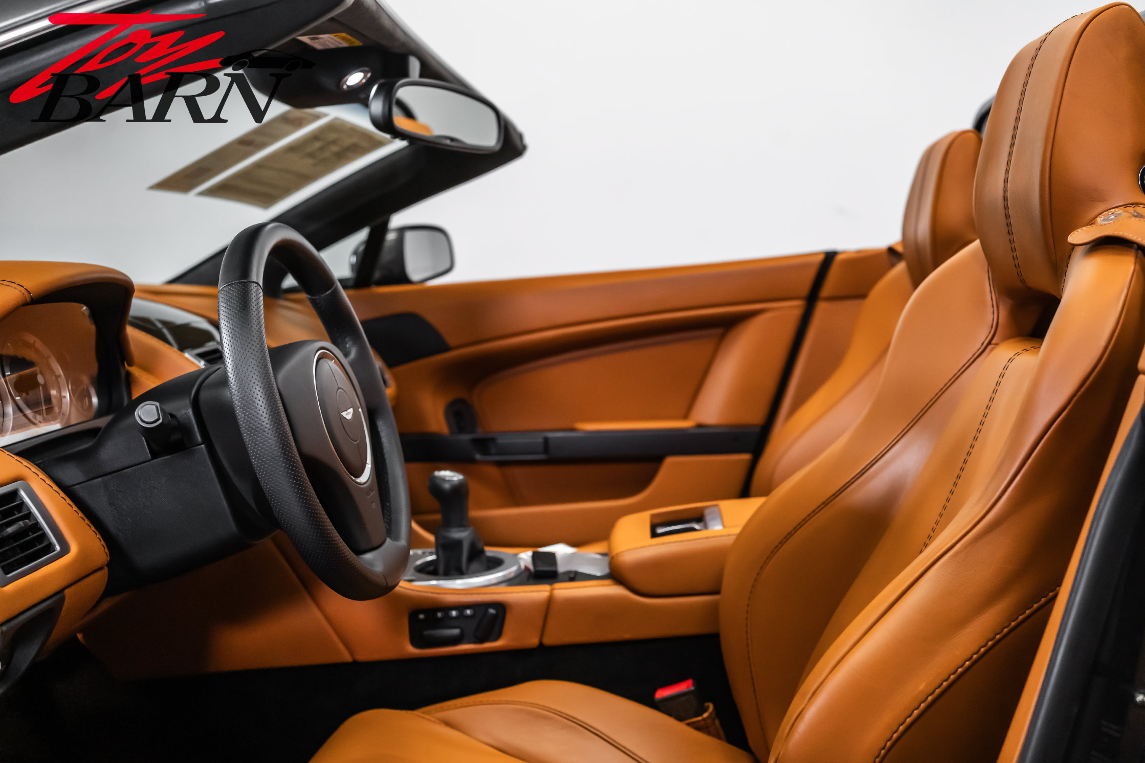 Used 2009 Aston Martin V8 Vantage Roadster RWD image 28