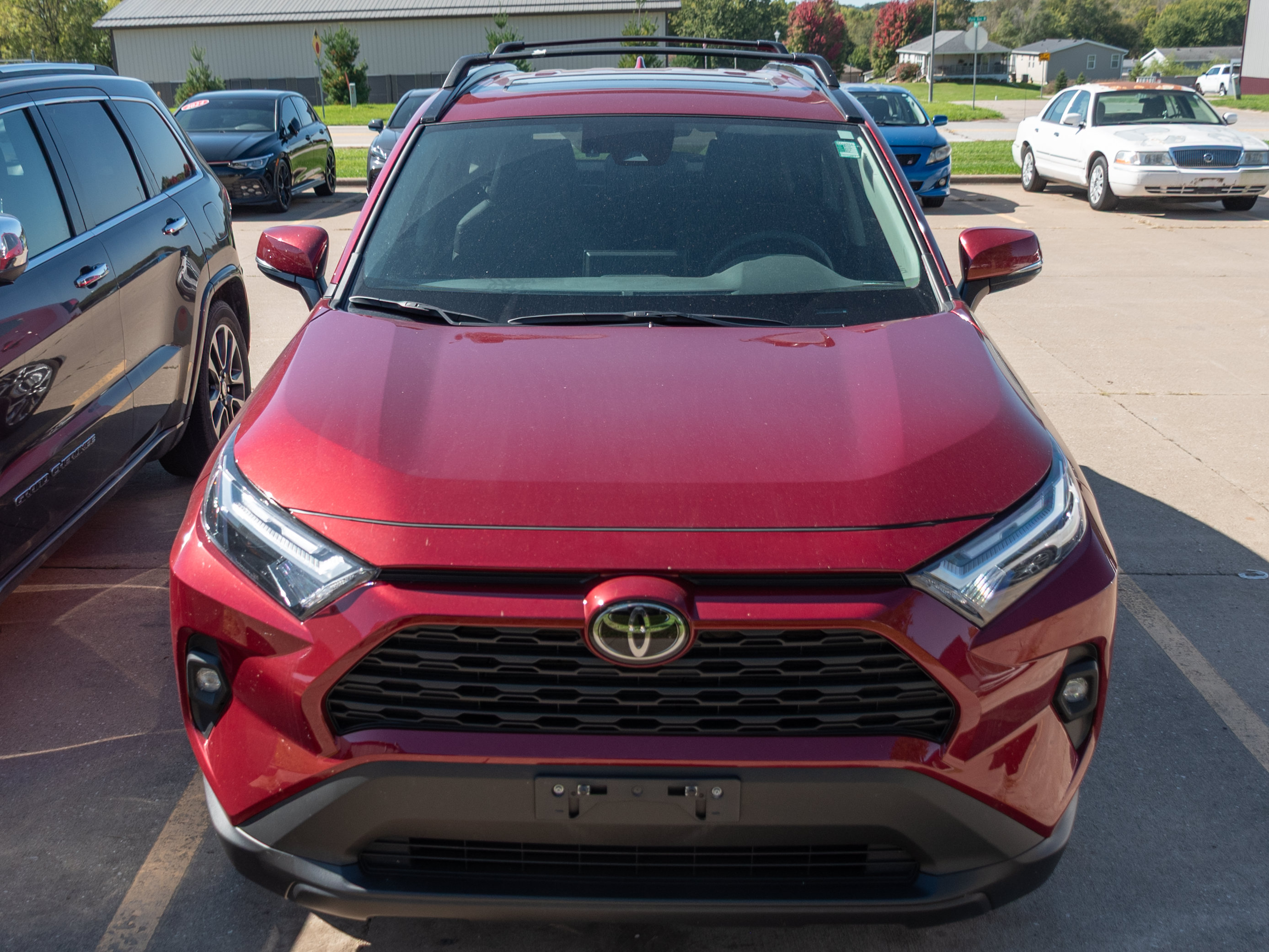 Used 2025 Toyota RAV4 XLE Premium w/ Weather Package AWD/4WD image 3