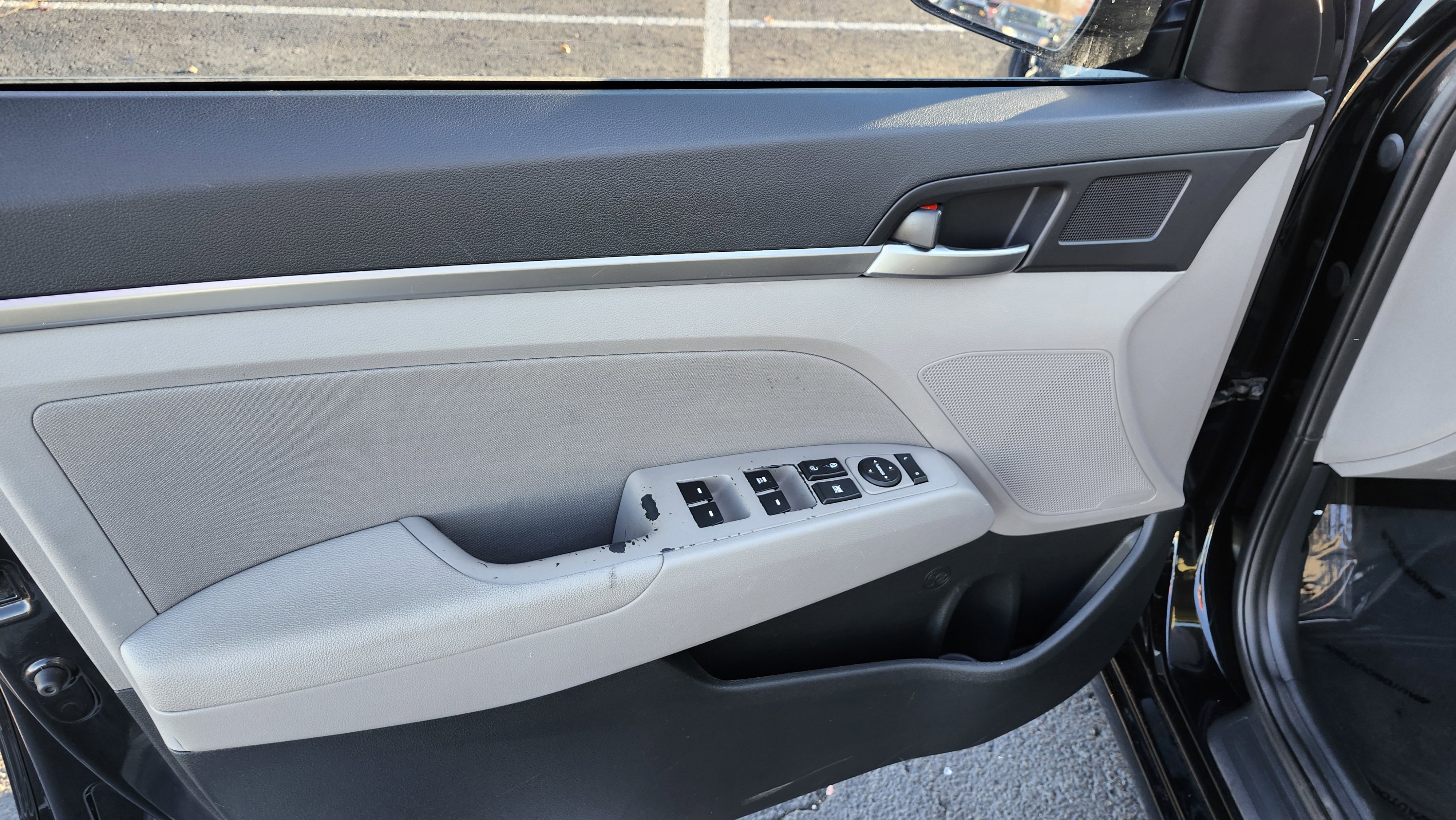 Used 2019 Hyundai Elantra SEL image 21