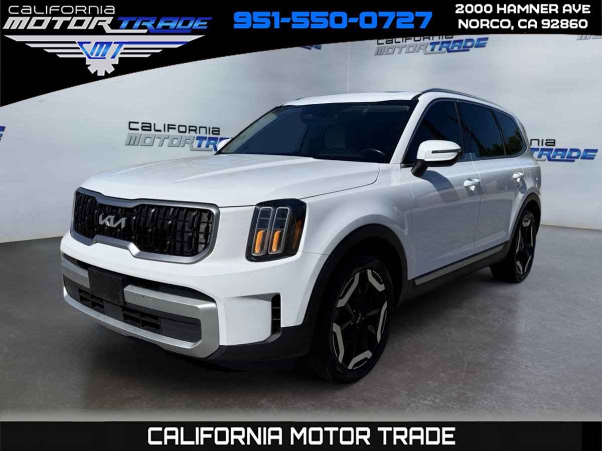 Used 2024 Kia Telluride EX w/ EX Captain's Chair Package