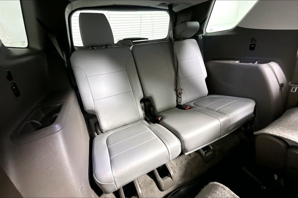 Used 2020 Chevrolet Traverse LT w/ LT Premium Package image 27