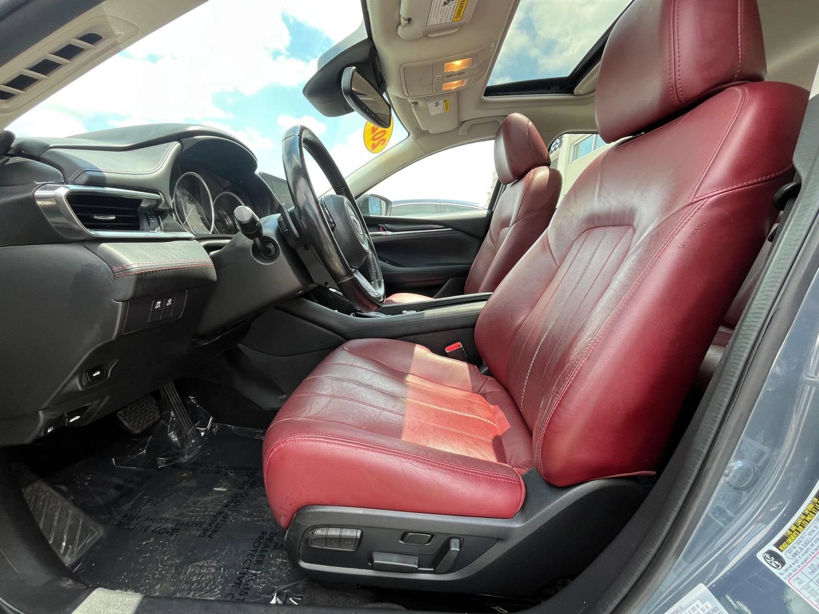 Used 2021 MAZDA MAZDA6 Carbon Edition FWD image 2