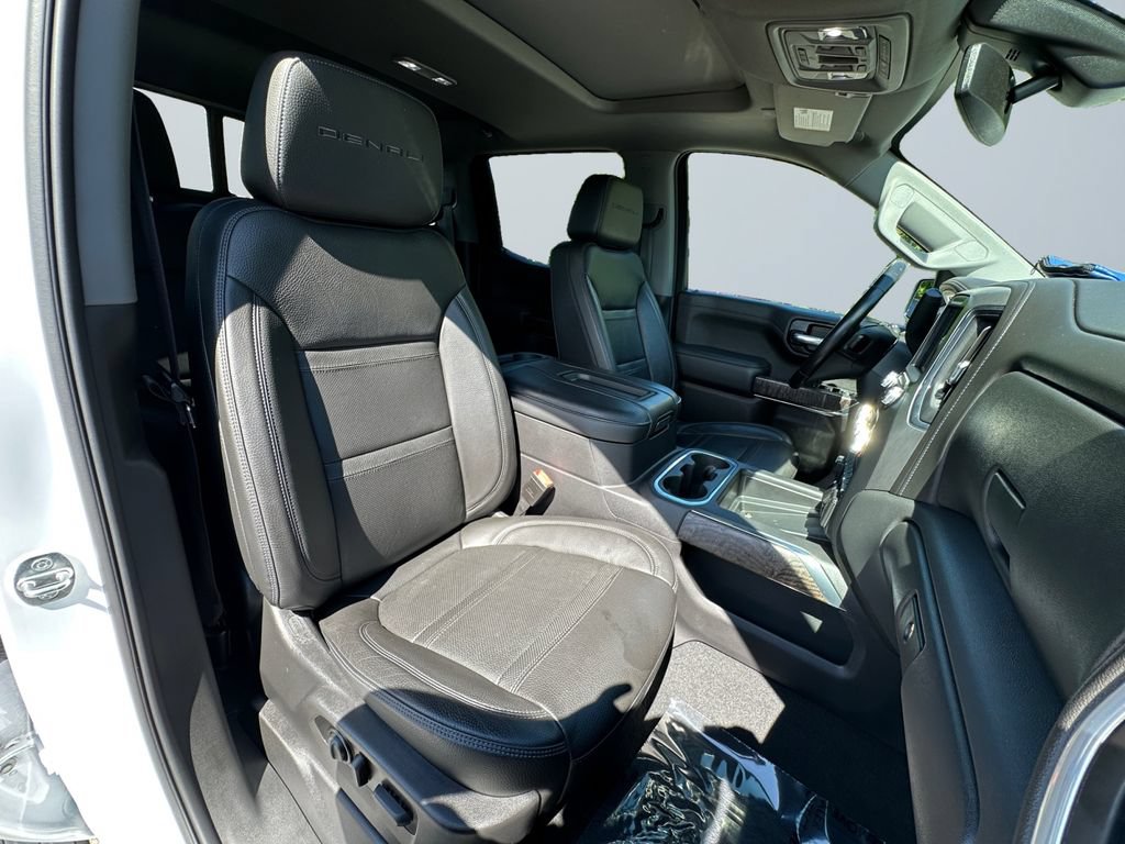 Used 2021 GMC Sierra 1500 Denali w/ Denali Premium Package AWD/4WD image 15