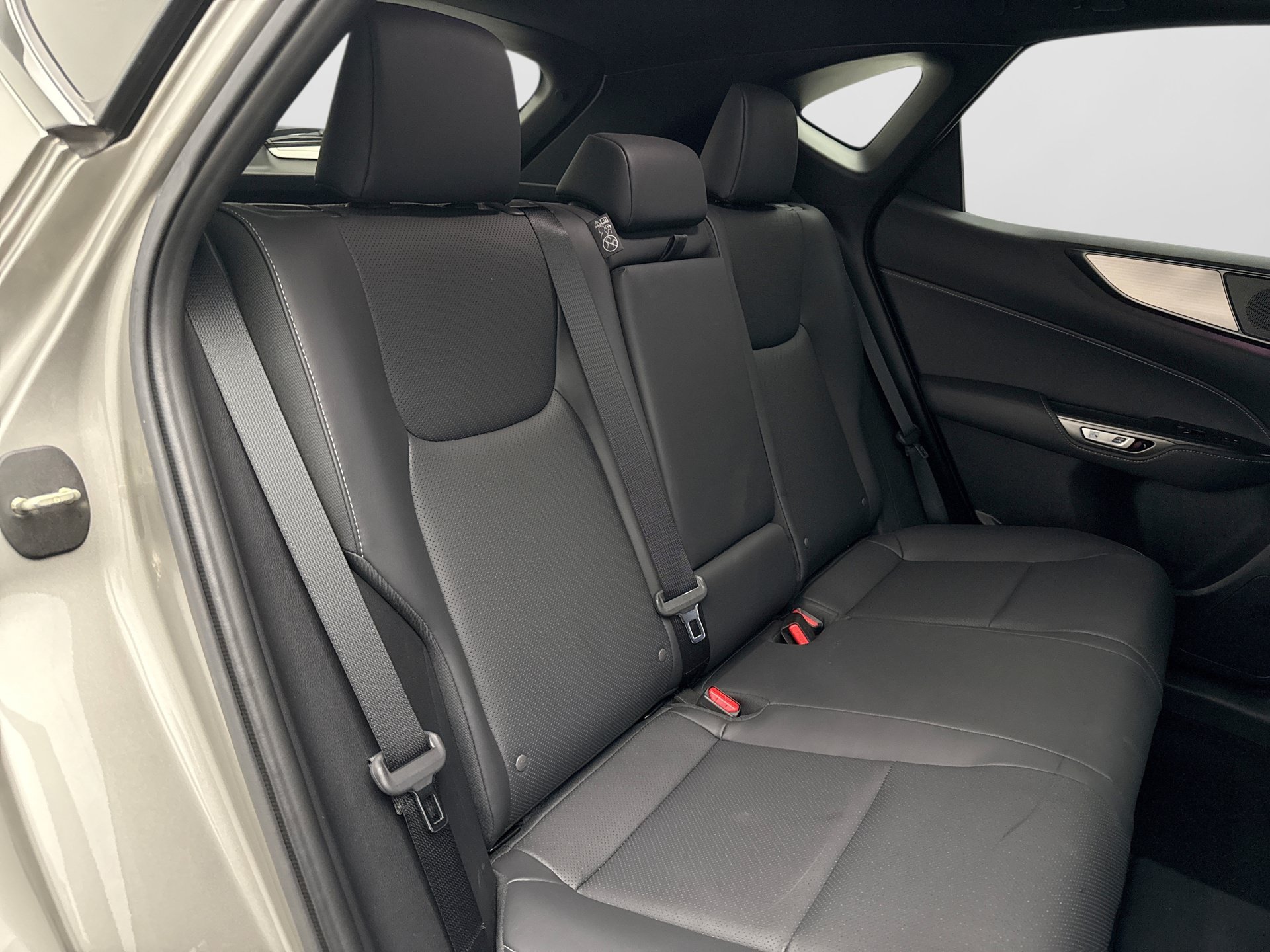 Used 2024 Lexus NX 450h+ F Sport w/ Vision Package AWD/4WD image 18