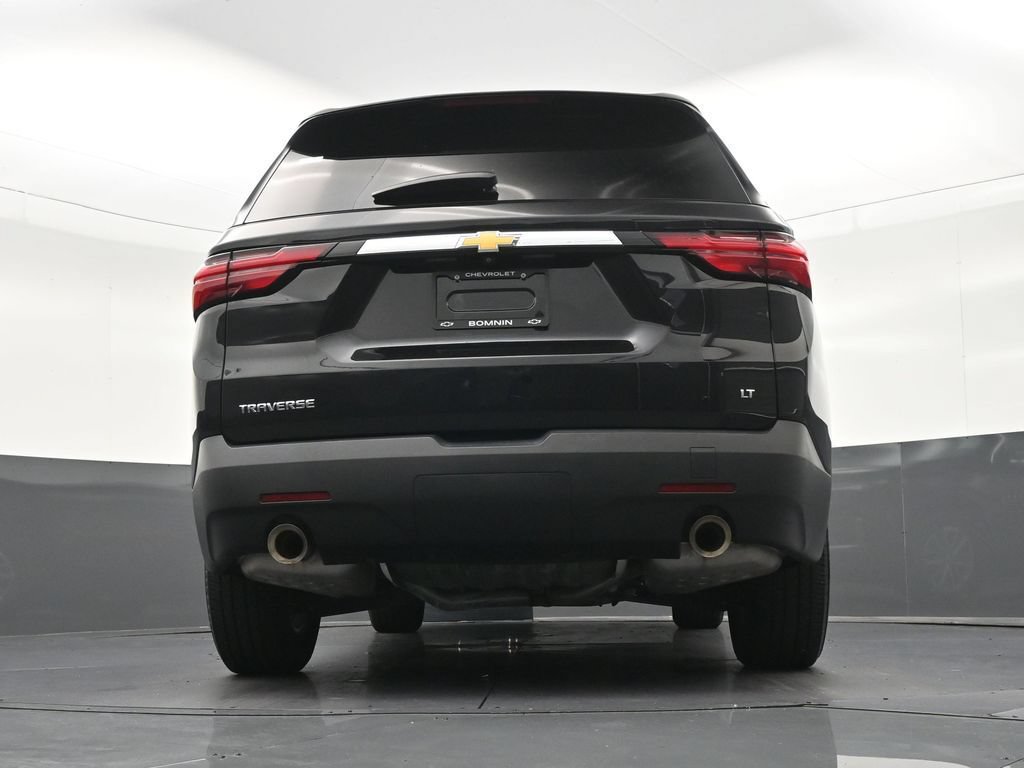 Used 2023 Chevrolet Traverse LT FWD image 25