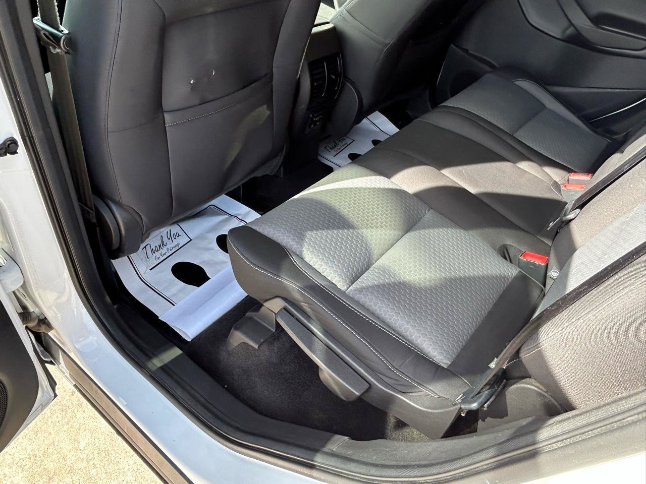 Used 2017 Ford Escape SE FWD image 9