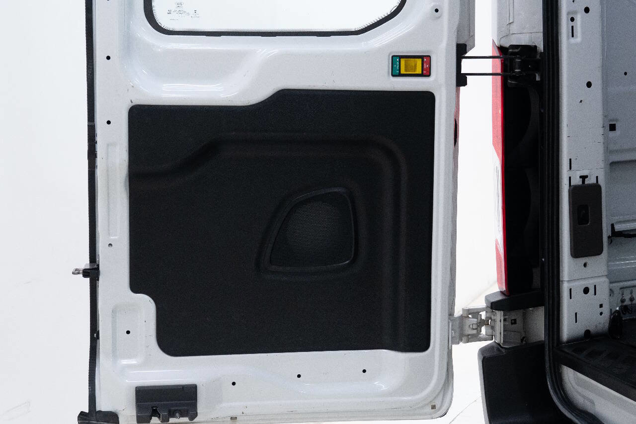 Used 2020 Ford Transit 250 250 3dr SWB Medium Roof Cargo image 22