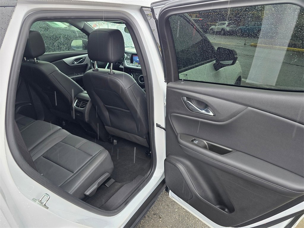 Used 2021 Chevrolet Blazer LT w/ Midnight/Sport Edition image 14