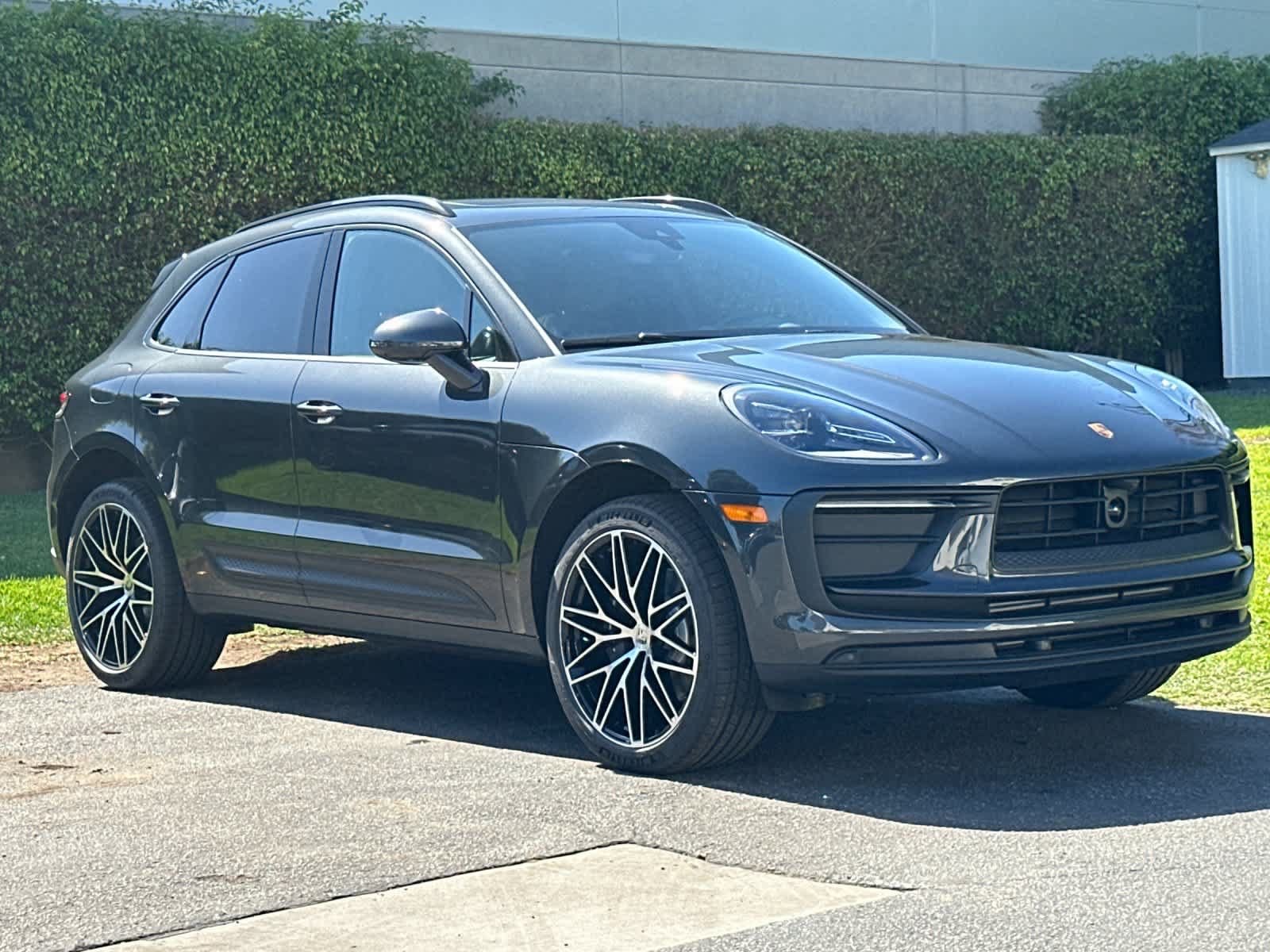 New 2026 Porsche Macan AWD/4WD image 10