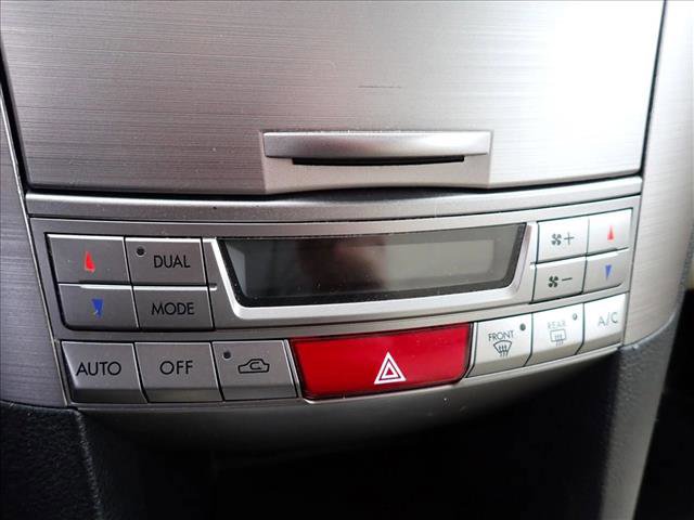 Used 2014 Subaru Outback 3.6R Limited w/ Moonroof Package image 19