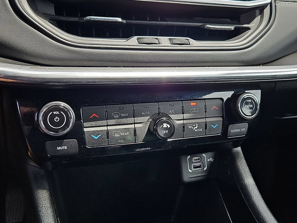 Certified 2023 Jeep Compass High Altitude AWD/4WD image 17