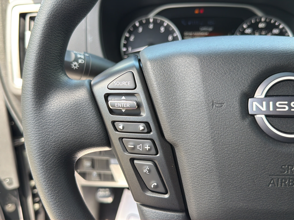 Certified 2025 Nissan Frontier SV RWD image 31