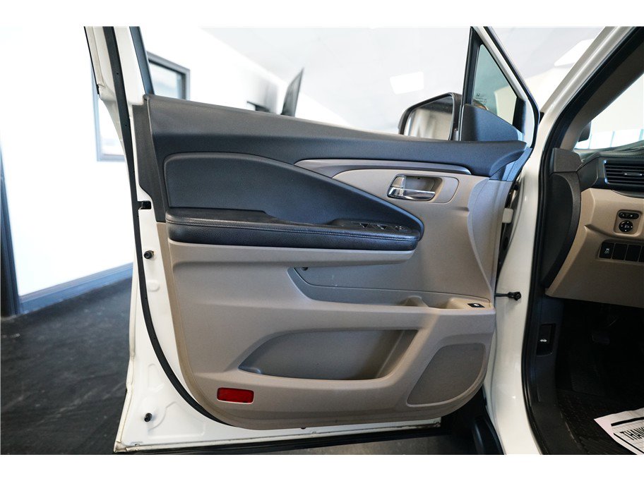 Used 2016 Honda Pilot EX image 16