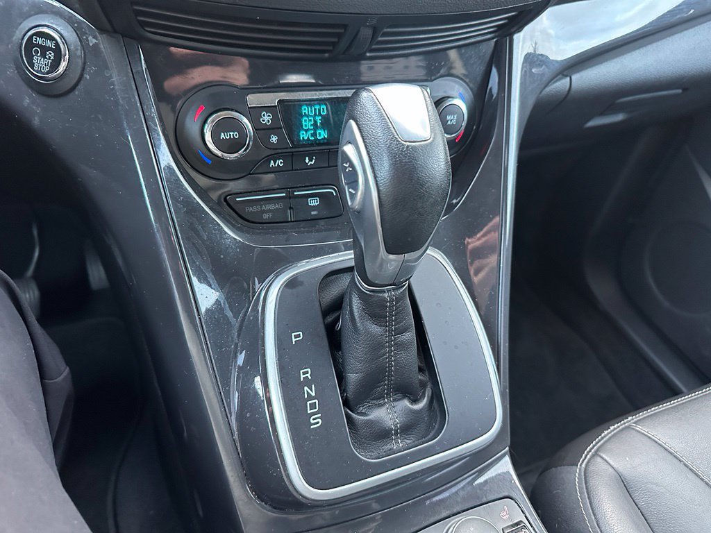 Used 2013 Ford Escape Titanium w/ Parking Technology Pkg AWD/4WD image 16