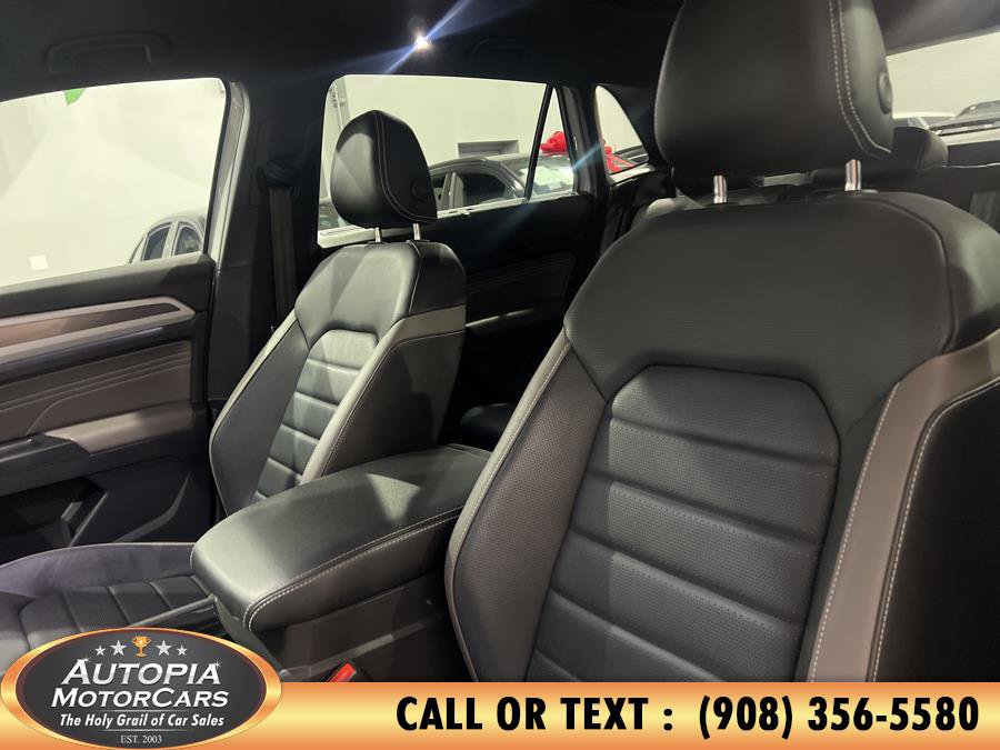 Used 2021 Volkswagen Atlas Cross Sport SEL Premium R-Line image 12