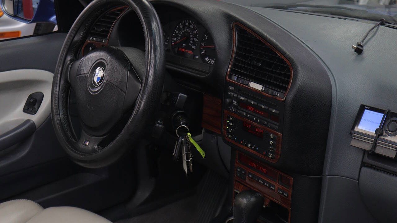 Used 1998 BMW M3 Convertible image 13