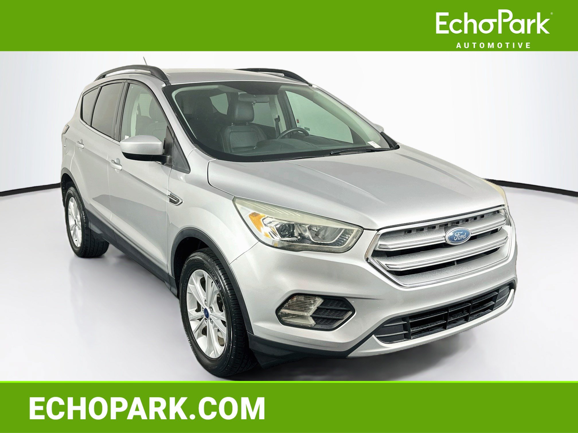 Used 2017 Ford Escape SE w/ SE Leather Comfort Package FWD image 1