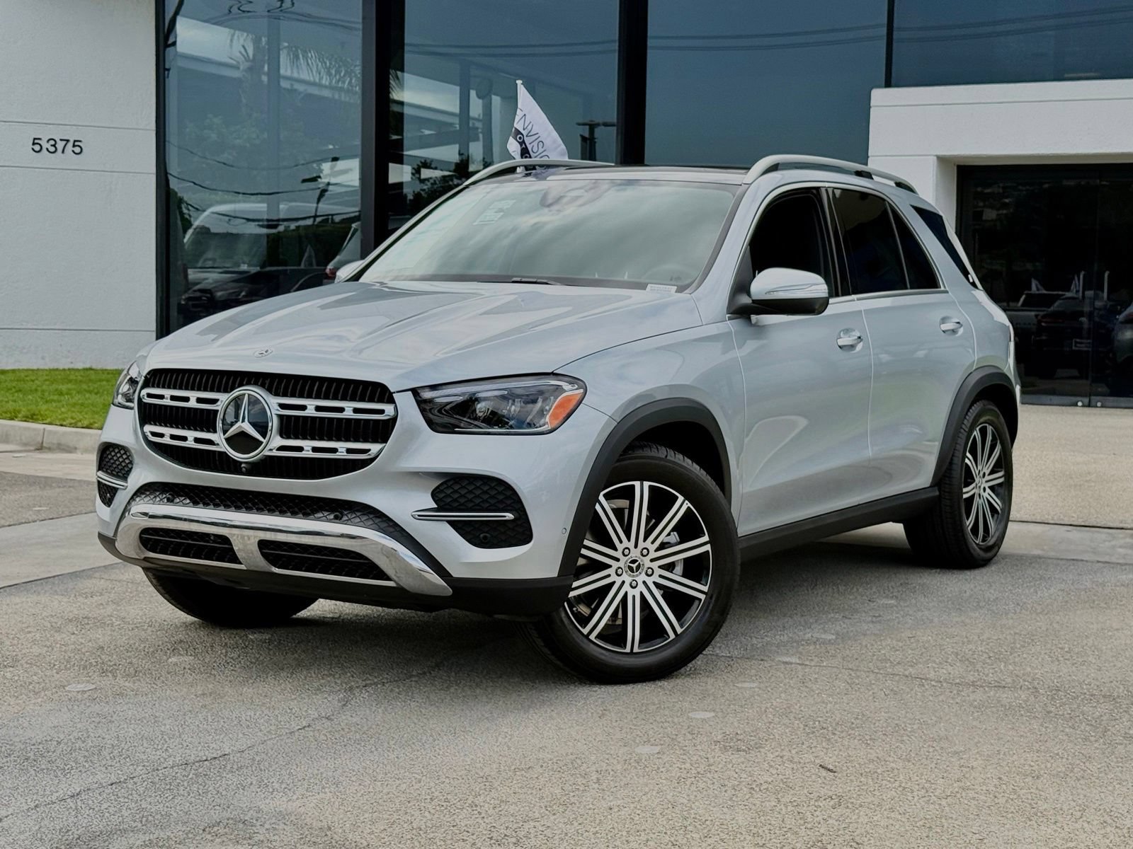 Used 2026 Mercedes-Benz GLE 350 4MATIC image 2