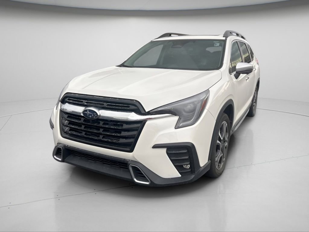 Used 2023 Subaru Ascent Touring image 9