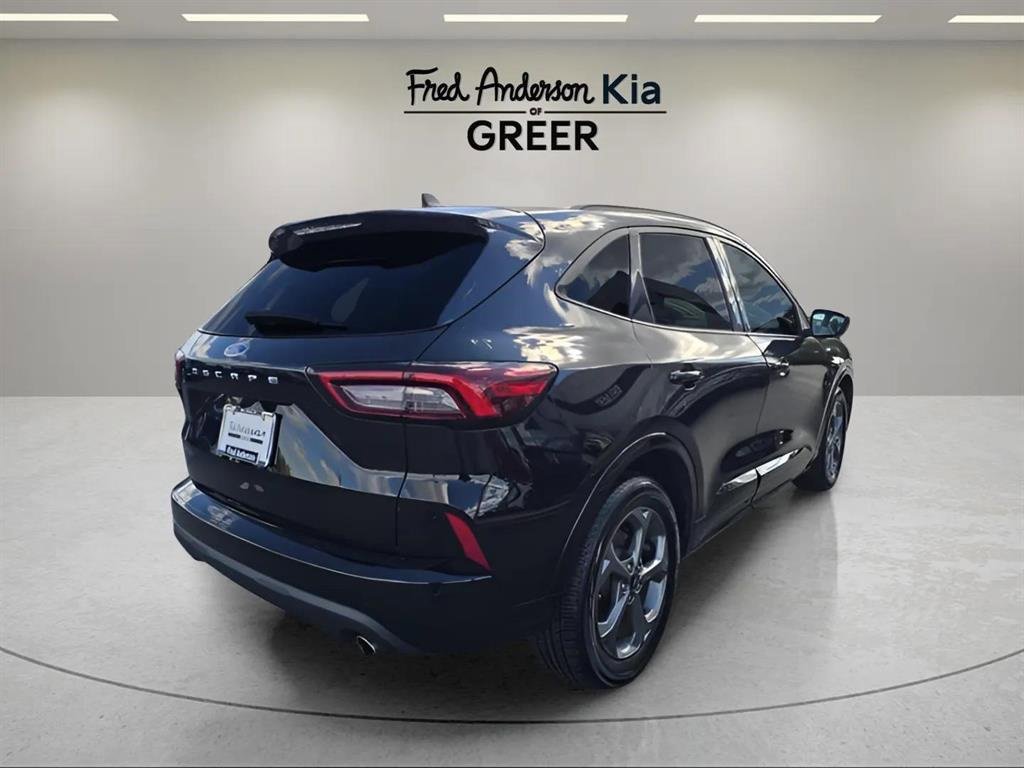 Used 2023 Ford Escape ST-Line image 3