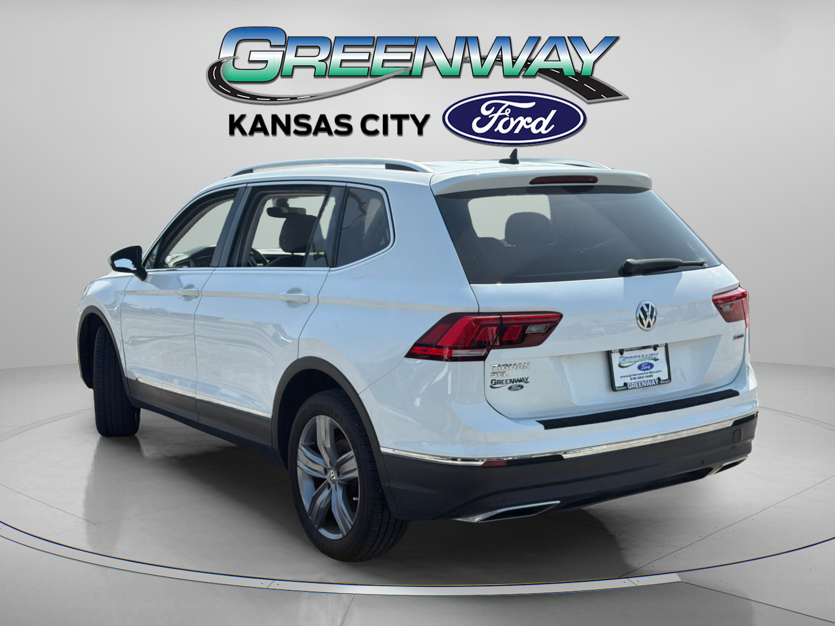 Used 2019 Volkswagen Tiguan SEL Premium AWD/4WD image 5