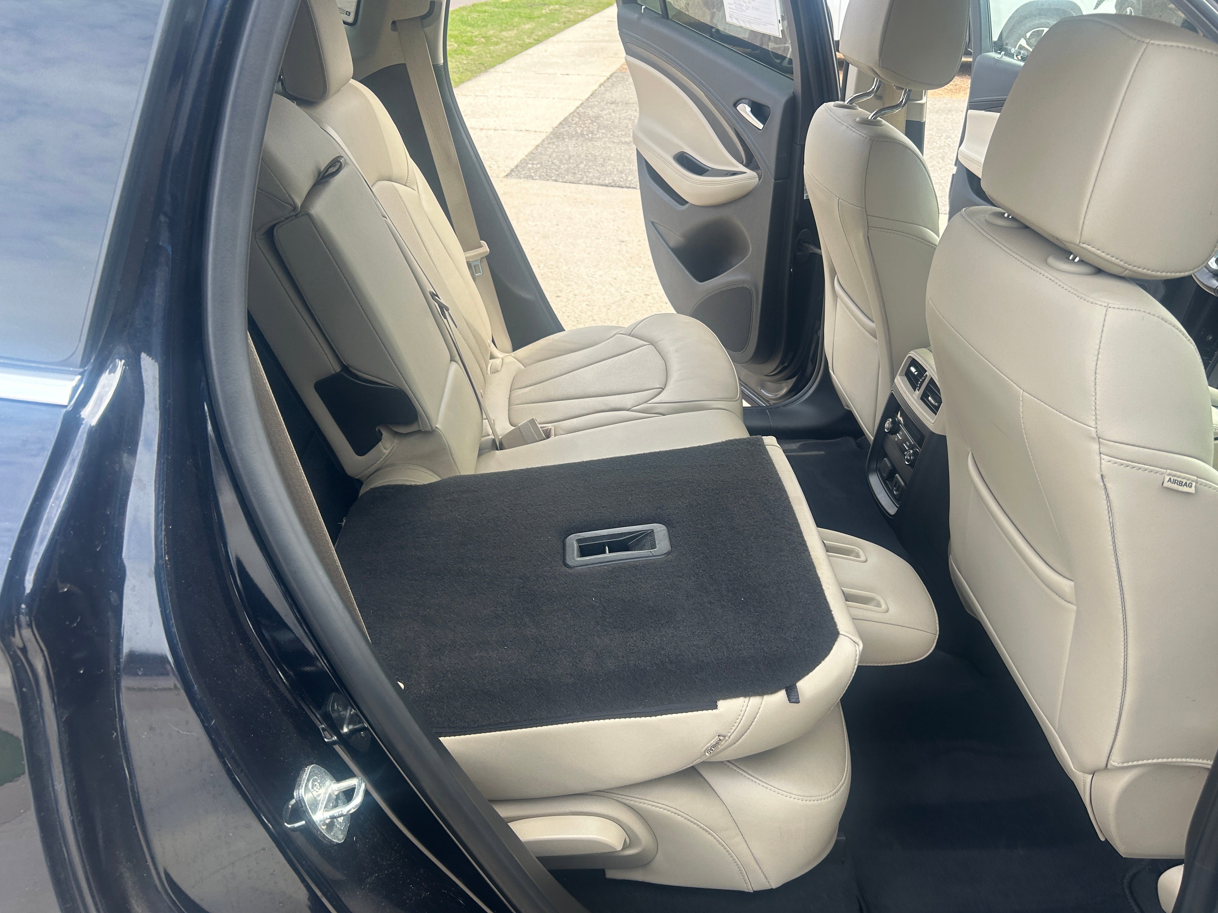 Used 2020 Buick Envision Essence AWD/4WD image 35