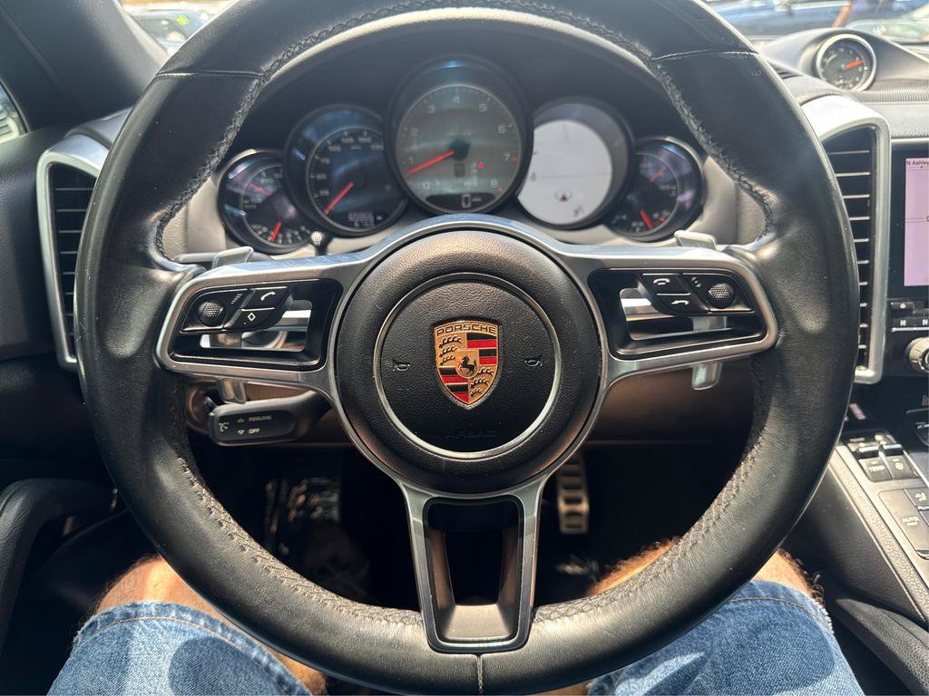 Used 2017 Porsche Cayenne S AWD/4WD image 17
