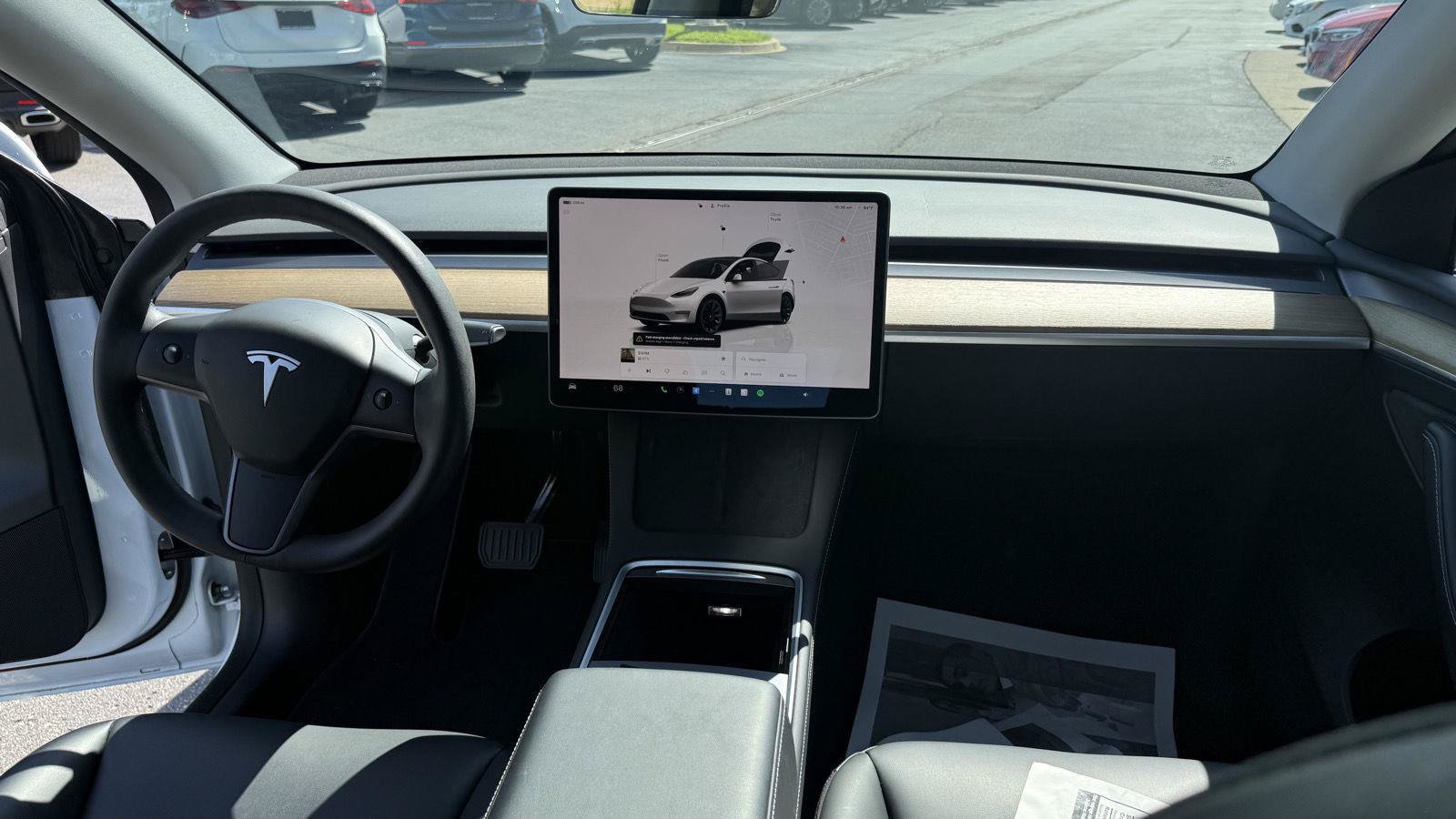 Used 2023 Tesla Model Y Long Range AWD/4WD image 16