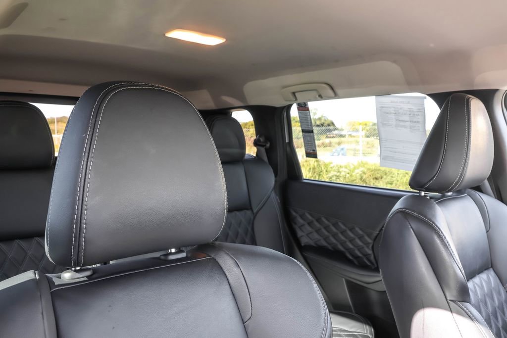 Used 2022 Mitsubishi Outlander SEL image 35