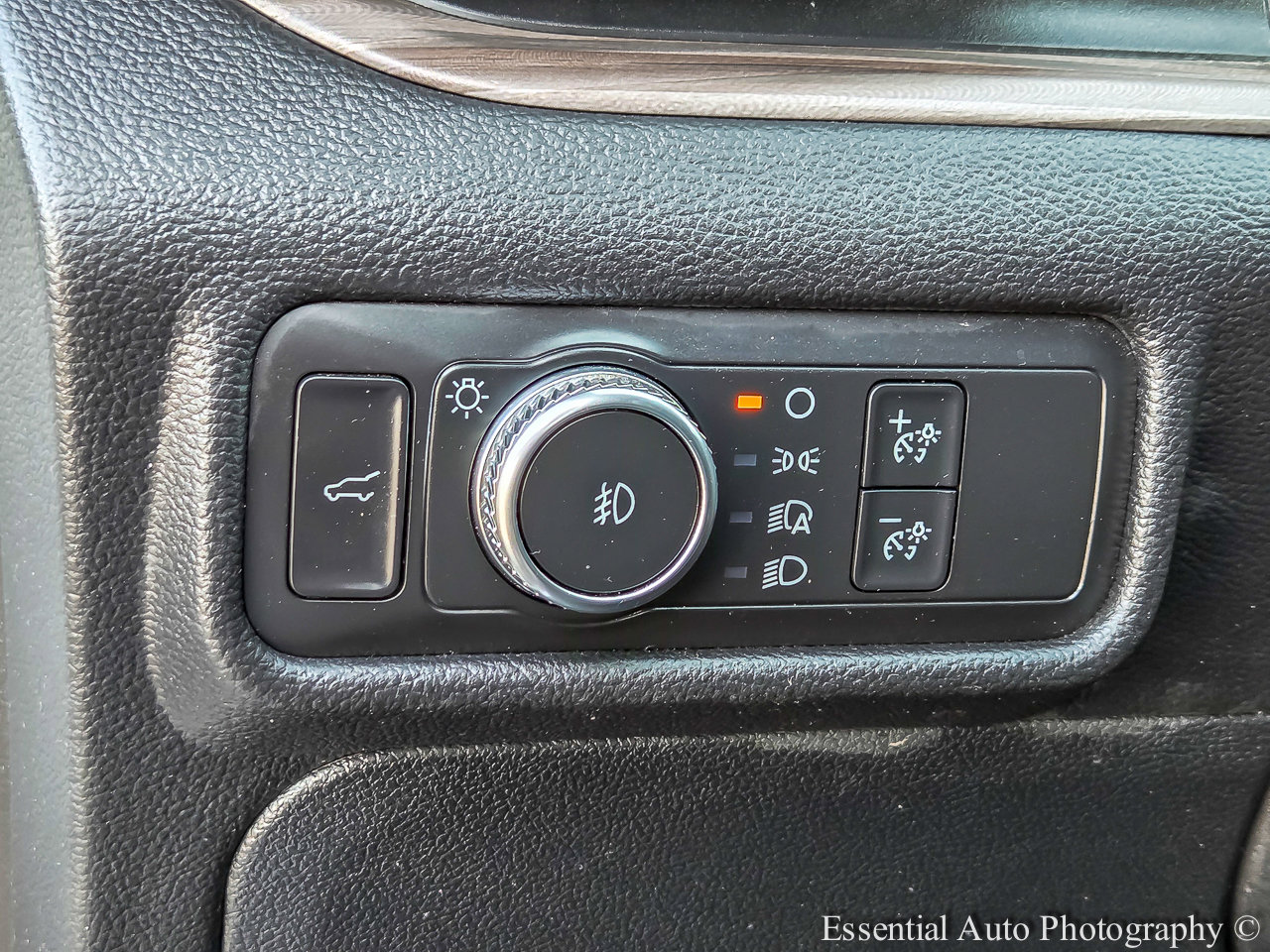 Used 2020 Ford Explorer Limited AWD/4WD image 15
