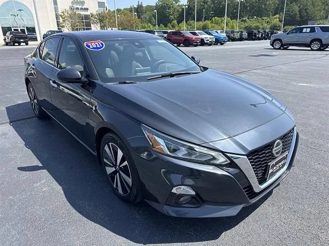 Used 2021 Nissan Altima 2.5 SL