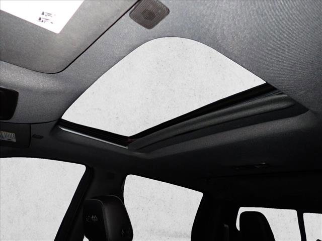 Used 2019 Chevrolet Silverado 1500 High Country w/ Technology Package image 15