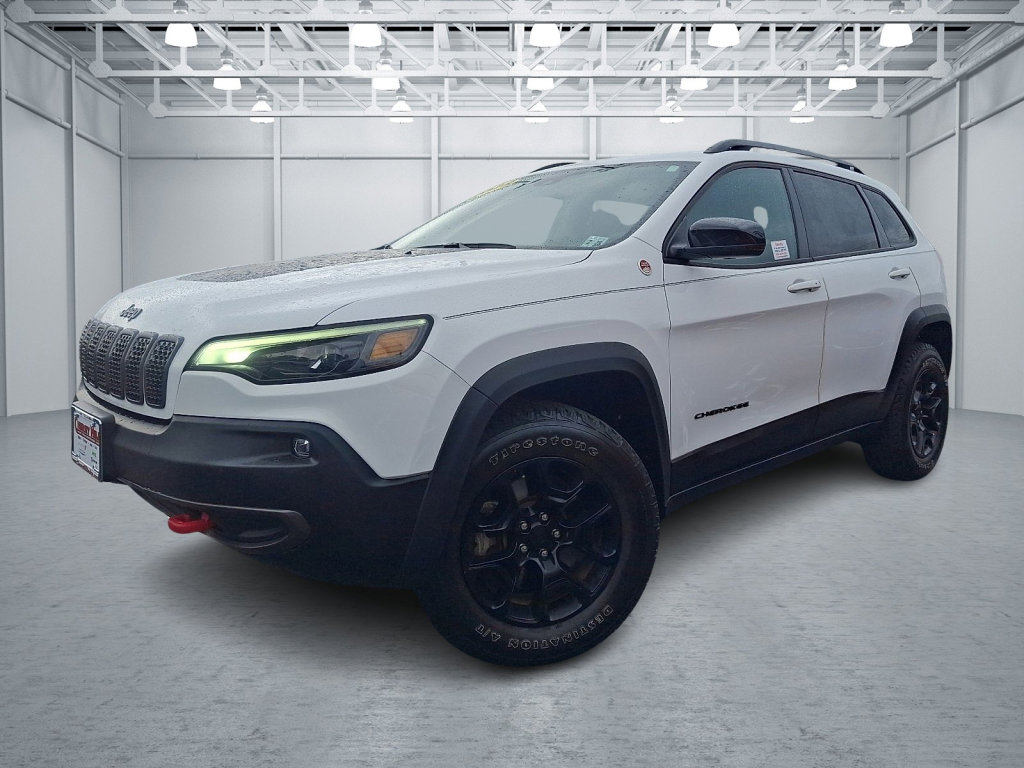 Used 2022 Jeep Cherokee Trailhawk w/ Trailer Tow Group AWD/4WD image 1