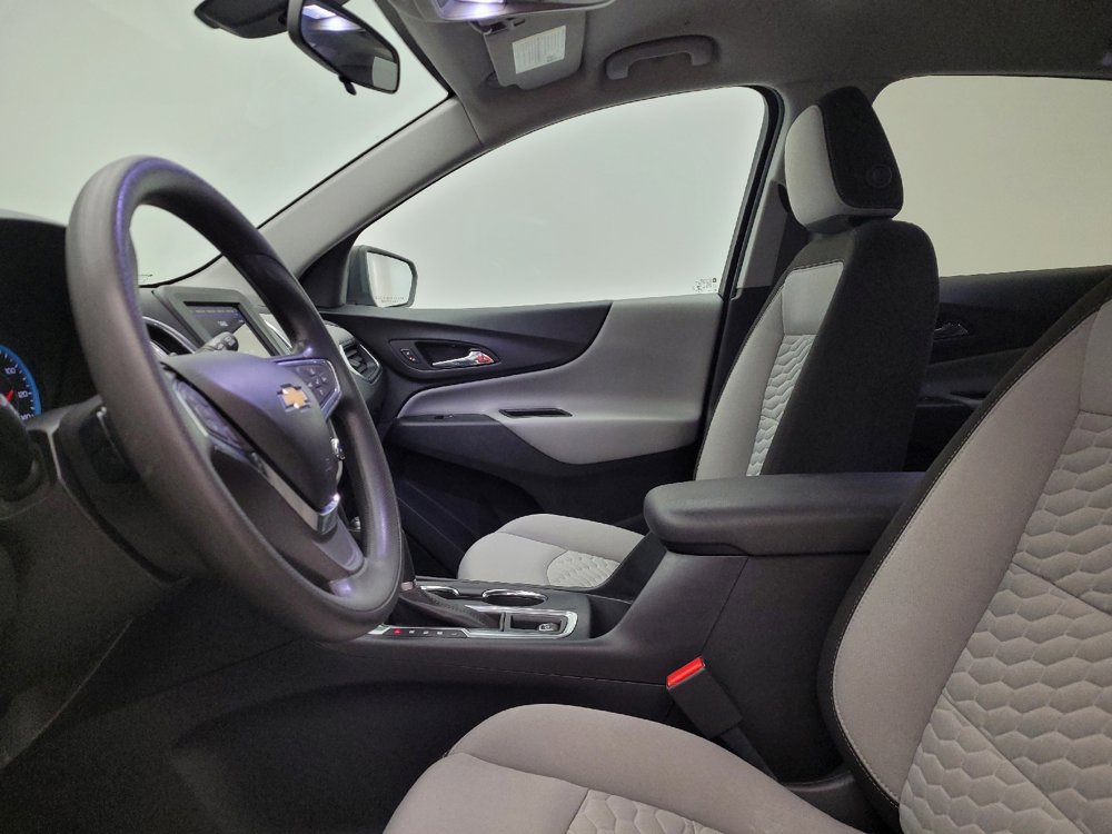 Used 2019 Chevrolet Equinox LS w/ LS Convenience Package image 17