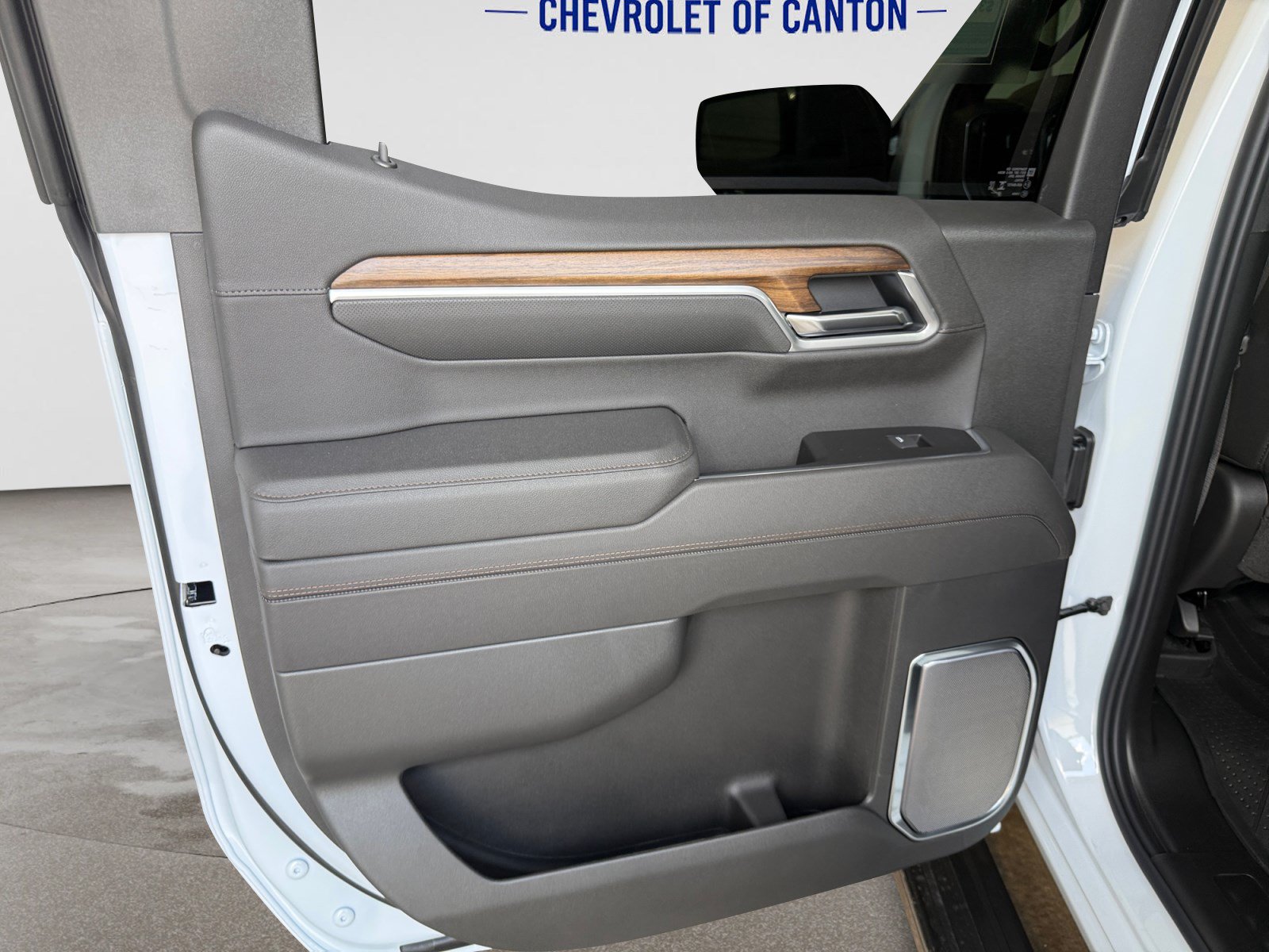 New 2026 Chevrolet Silverado 1500 High Country w/ Technology Package AWD/4WD image 20