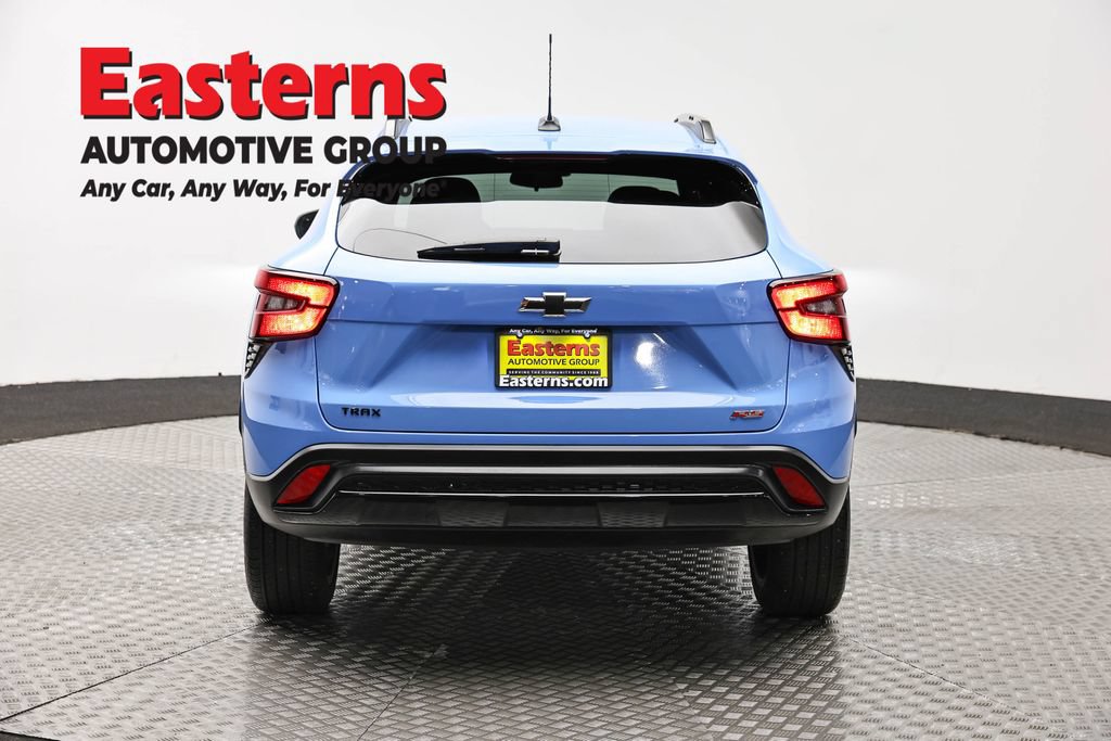 Used 2024 Chevrolet Trax RS w/ Driver Confidence Package FWD image 6
