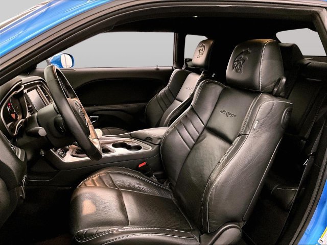 Used 2016 Dodge Challenger SRT Hellcat RWD image 24