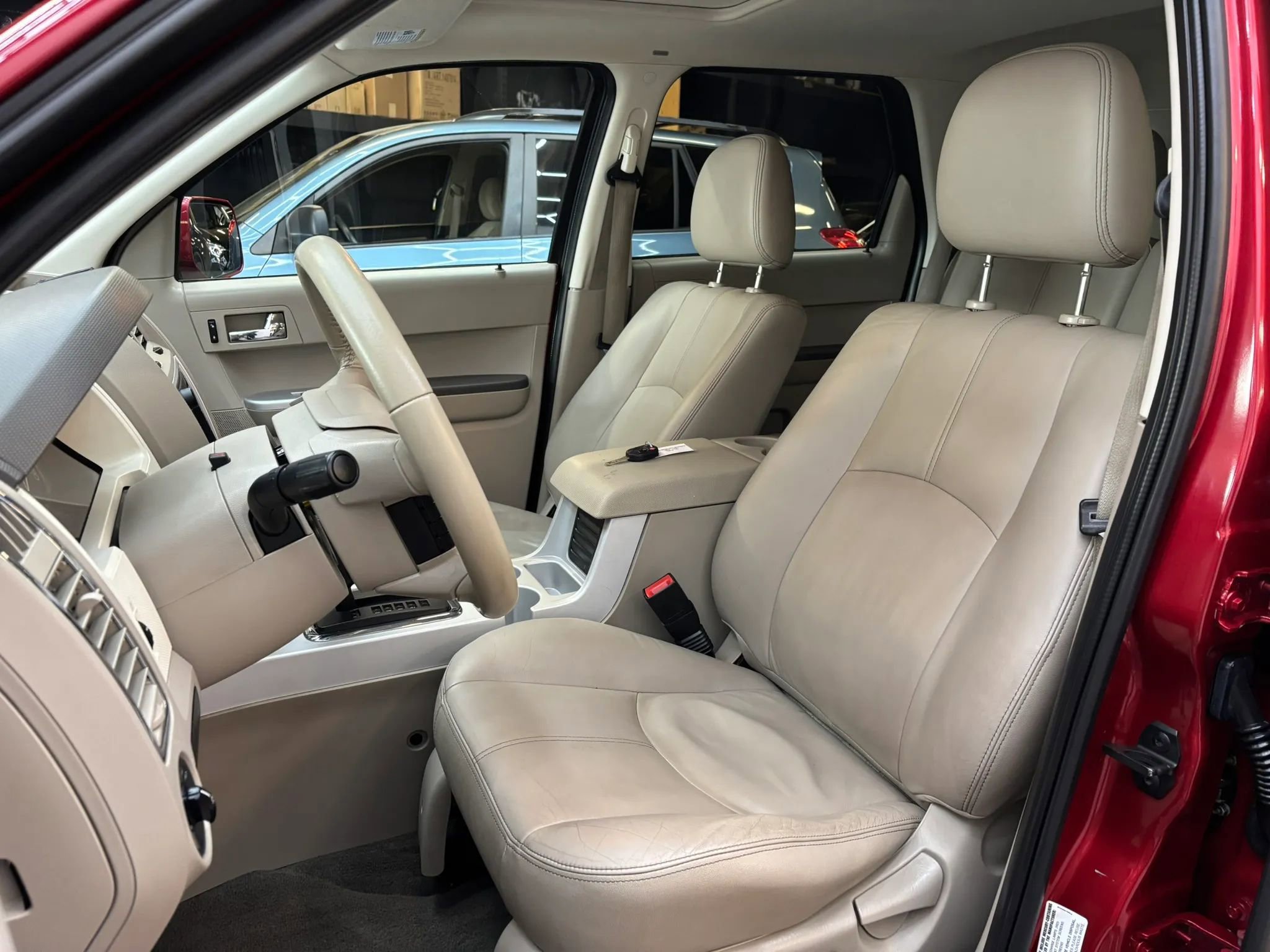 Used 2008 Mercury Mariner Premier image 13