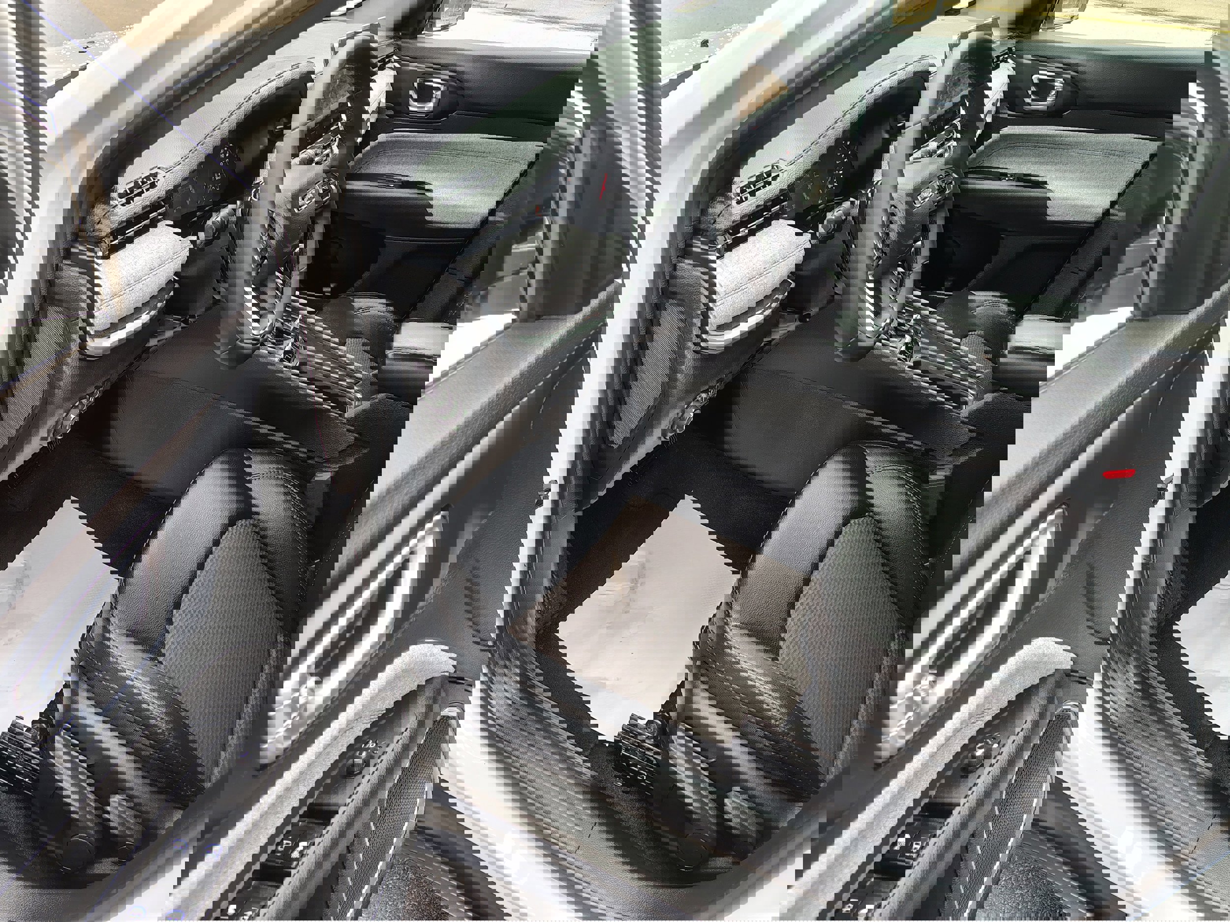 Used 2024 Jeep Compass Latitude image 17