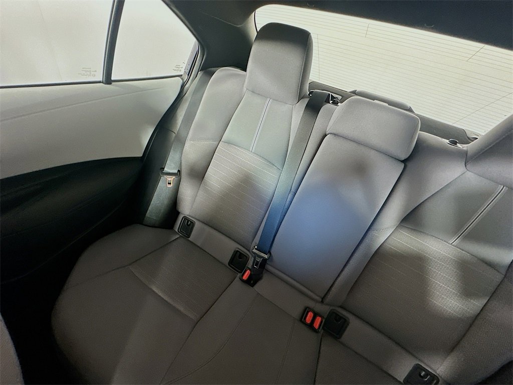 Used 2021 Toyota Corolla SE image 12