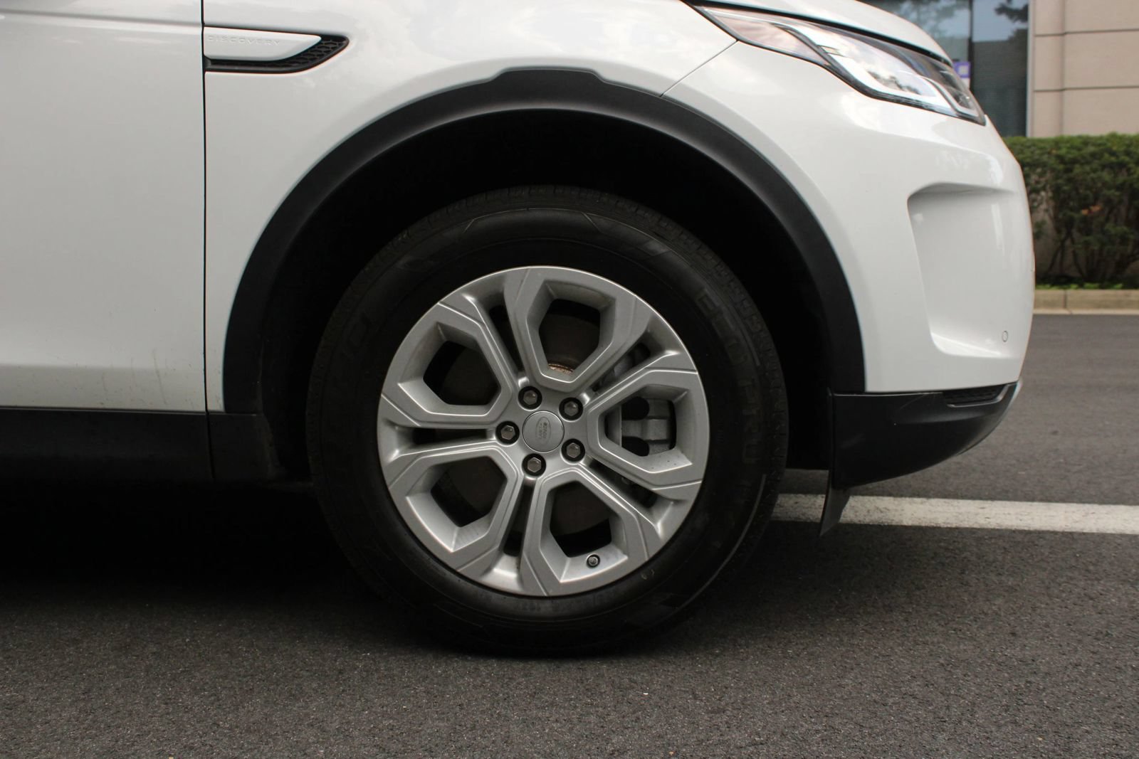 Used 2020 Land Rover Discovery Sport S AWD/4WD image 4