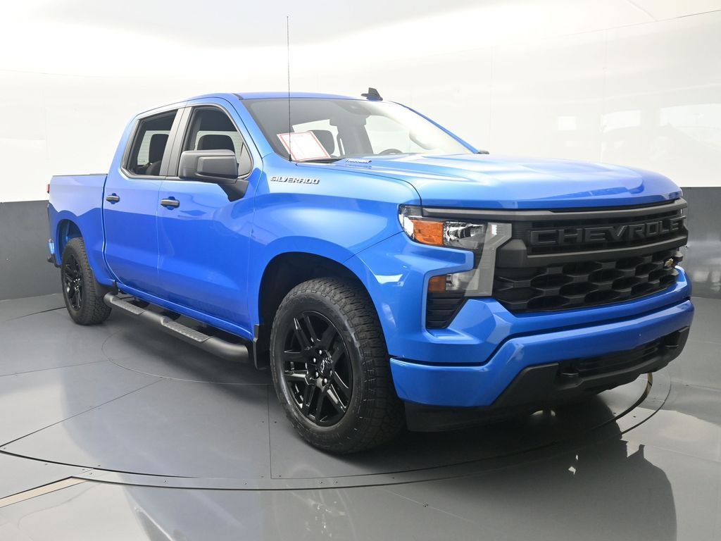 Used 2025 Chevrolet Silverado 1500 Custom w/ Turbomax Blackout Package RWD image 9