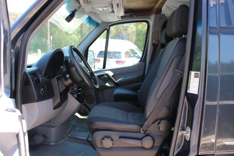 Used 2012 Mercedes-Benz Sprinter 2500 image 12