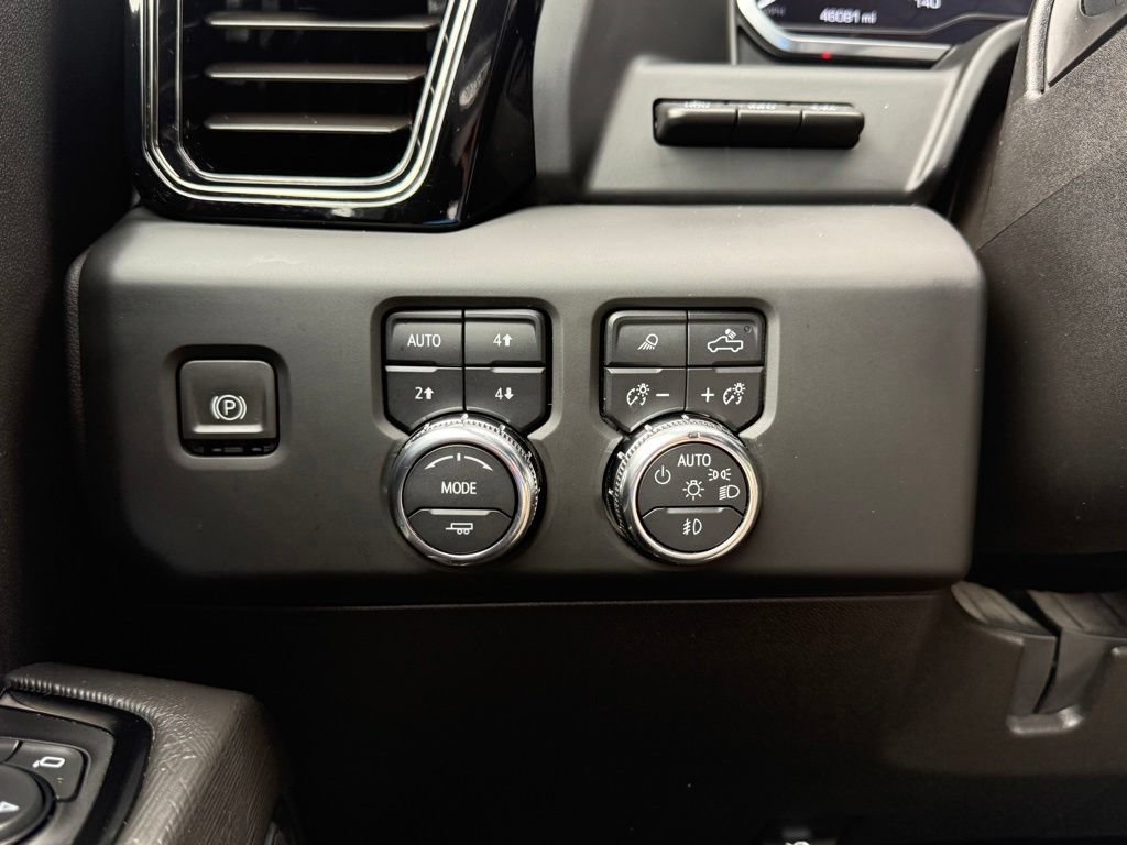 Used 2024 GMC Sierra 2500 AT4X AWD/4WD image 22